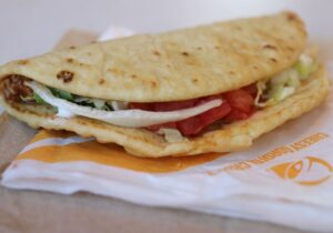 Η αλυσίδα Taco Bell κατηγορείται για παραπλανητική διαφήμιση