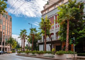 Τέλος τα τραπεζοκαθίσματα στη Πανεπιστημίου