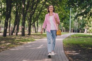 Παγκόσμια μελέτη δείχνει ότι και λίγα βήματα αρκούν για να μειώσουμε τον κίνδυνο θανάτου