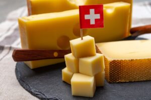 Για πρώτη  φορά η Ελβετία εισάγει περισσότερο τυρί απ’ όσο εξάγει