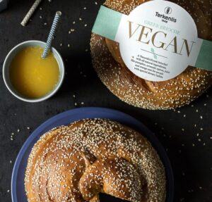 ΤΕΡΚΕΝΛΗΣ: Πιστοποίηση για τα Vegan τσουρέκια από τη Letrina