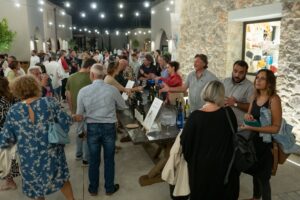 Messinia Terroirs: Μεγάλη ανταπόκριση του κοινού στο 1ο Φεστιβάλ Οίνου στο Navarino Agora