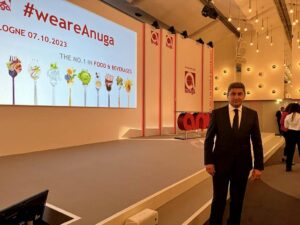Στα εγκαίνια της «ANUGA 2023» ο Λευτέρης Αυγενάκης