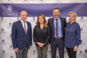 «Από στόμα σε στόμα»: Μεγάλη επιτυχία και πλήθος καλεσμένων στην παρουσίαση του βιβλίου Μπαμπαρίγου – Παπαλαζάρου