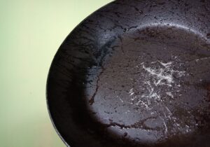 Πότε πρέπει να αντικατασταθεί ένα τηγάνι;