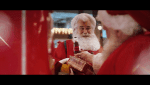 Η Χριστουγεννιάτικη καμπάνια της Coca Cola – Έρχεται το φορτηγό του Αϊ-Βασίλη – Video