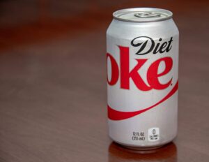 H Coca Cola US ανακάλεσε 2.000 αναψυκτικά λόγω παρουσίας ξένου σώματος