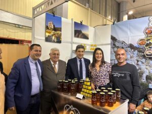 Υπέρ της ίδρυσης Διεπαγγελματικής Μελιού ο Αυγενάκης