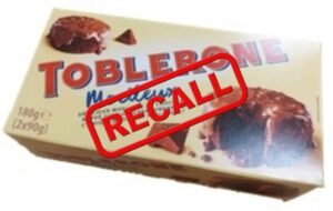 Toblerone: Ανάκληση και στην Ιταλία – Κίνδυνος από “ξένο σώμα”
