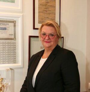 ΕΥ: Στην πρόεδρο της ΜΕΒΓΑΛ Μαίρη Χατζάκου Βραβείο Επιχειρηματικής Ανθεκτικότητας