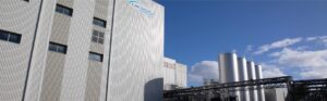 Γαλλία: Εισβολή αγροτών στην έδρα της  Lactalis