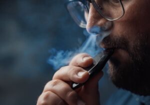 Ηλεκτρονικό τσιγάρο: Εξ ίσου αυξημένος κίνδυνος καρκίνου με το κάπνισμα – Νέα μελέτη