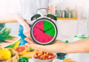Η διαλείπουσα νηστεία συνδέεται με αυξημένο κίνδυνο θανάτου από καρδιακή προσβολή κατά 91%!