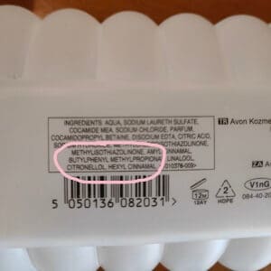 Επικίνδυνα αφρόλουτρα: Καταγγελία στο cibum για αφρόλουτρο της AVON με τοξικό χημικό