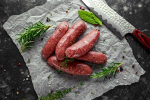 Σπάνιος ιός Ηπατίτιδας σε λουκάνικα μόλυνε 81 ανθρώπους στη Φινλανδία
