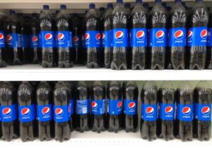 Ξανά τα προϊόντα pepsi στα ράφια του Carrefour στη Γαλλία – Λύθηκε η διαμάχη