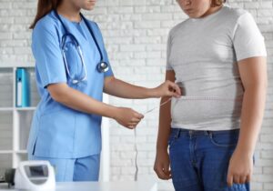 Οι υπέρβαροι νέοι διατρέχουν κίνδυνο έλλειψης σιδήρου