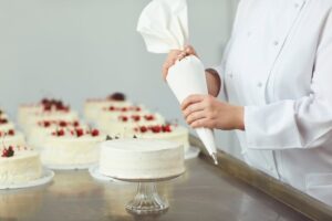 Η νέα Συλλογική Σύμβαση Εργασίας για τους εργαζόμενους σε ζαχαροπλαστεία και εργαστήρια