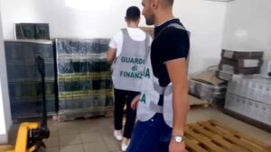 Ελαιόλαδο: Νέα απάτη (μεγα)τόνων στην Ιταλία – Κατασχέθηκαν 71 τόνοι “πλαστού” ελαιολάδου