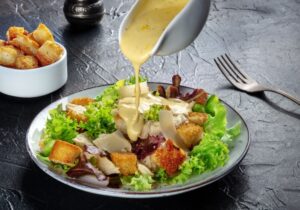 Η απίθανη προέλευση ορισμένων από τα πιο αγαπημένα φαγητά στον κόσμο