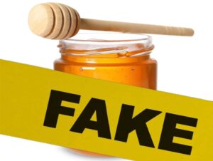 Νοθευμένο μέλι: Κατασχέθηκαν χιλιάδες τόνοι φρουκτόζης και ζάχαρης από εργοστάσιο μελιού στην Τουρκία