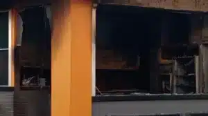 Εμπρηστική επίθεση σε σουβλατζίδικο στη Μεταμόρφωση