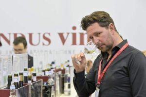 Διεθνής Έκθεση Οίνων-Ποτών ProWein 2025: Πρόσκληση συμμετοχής από την Περιφέρεια Αττικής