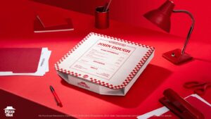 Η αποθέωση του Marketing: Βιογραφικό πάνω σε κουτί πίτσας!