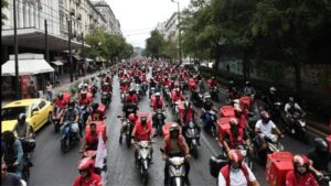 Απεργία αύριο των delivery σε efood και Wolt 