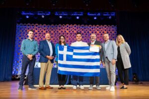 Μαθητής από τα Πετράλωνα στους καλύτερους του παγκόσμιου πρωταθλήματος Microsoft Office Specialist 2024