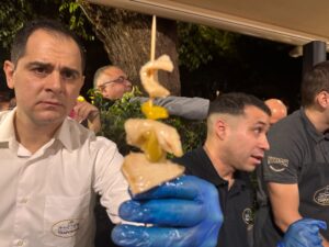 Πατσάς σε… σουβλάκι! Η νέα πρόταση για τυλιχτό με χοντροκομμένο ή ψιλοκομμένο πατσά