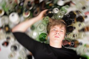 Αθήνα: Στο νοσοκομείο 8 ανήλικοι μετά την κατανάλωση αλκοόλ σε κέντρο διασκέδασης