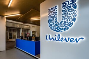 Unilever: Προχωρά σε μείωση προσωπικού στην Ελλάδα – Πρόγραμμα εθελούσιας εξόδου με αυξημένες αποζημιώσεις