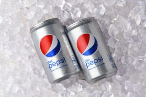 Ψόφιος βάτραχος μέσα σε κουτάκι Pepsi! Η σοκαριστική ανακάλυψη ενός ζευγαριού