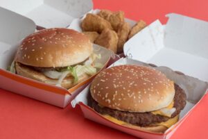 McDonald’s: Αυξάνονται τα θύματα της σοβαρής τροφικής δηλητηρίασης