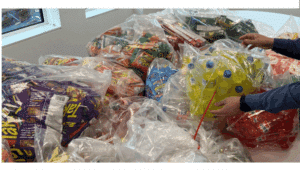Προς αποτέφρωση Cheetos, Kit Kat και Takis – 600 επικίνδυνα προϊόντα κατασχέθηκαν από ζαχαροπλαστείο στην Oxford Street