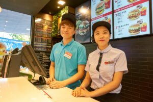 Η McDonald’s Korea αφαίρεσε τις ντομάτες από τα burger