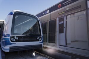 Μετρό Θεσσαλονίκης: Απαγορεύονται φαγητά και καφές – Γιατί δεν θα υπάρχουν καλαθάκια σκουπιδιών