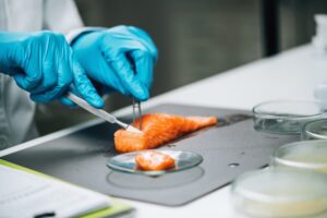 Νέα αυστηρή προειδοποίηση για κίνδυνο τροφικής δηλητηρίασης με πυρετό, εμετό, διάρροια μέχρι και θάνατο