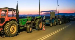 Χωρίς να εμποδίζουν την κυκλοφορία παραμένουν τα τρακτέρ σε Πέλλα και Κιλκίς