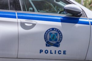 Πελάτες ταβέρνας στα Τρίκαλα συνέβαλαν στη σύλληψη άνδρα που χαστούκισε τη γυναίκα του