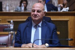 Ξεκίνησε στη Βουλή η συζήτηση του νομοσχεδίου για τις Διεπαγγελματικές