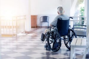 Μοίρασαν μολυσμένα με λιστέρια ροφήματα σε οίκους ευγηρίας – 11 νεκροί