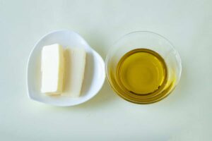 Βούτυρο ή φυτικά έλαια; Νέα έρευνα καταρρίπτει τους διατροφικούς μύθους