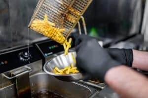 Πρόστιμο 6.000 ευρώ σε γνωστό εστιατόριο της Πετρούπολης