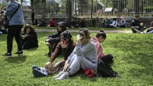 Δύο ισχυροί σεισμοί 6,2 και 5 Ρίχτερ στην Κωνσταντινούπολη (βίντεο)