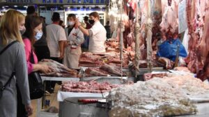 ΥΠΑΑΤ: Δεν παρουσιάστηκαν ελλείψεις σε αμνοερίφια στην πασχαλινή αγορά