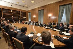 Κυβέρνηση: Τι μέλλει γενέσθαι με τα μέτρα για τις τιμές των τροφίμων που λήγουν στις 30 Απριλίου
