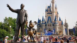 Στη φυλακή πρώην υπεύθυνος μενού της Disney για σαμποτάζ – Άλλαξε τις πληροφορίες για τα αλλεργιογόνα