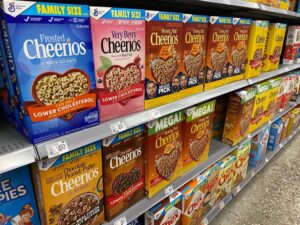 Cheerios: Γιατί βάζει τέλος σε τρεις γεύσεις των εμβληματικών δημητριακών;